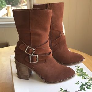 BRAND NEW ✨ Brown Suede Heel Boots